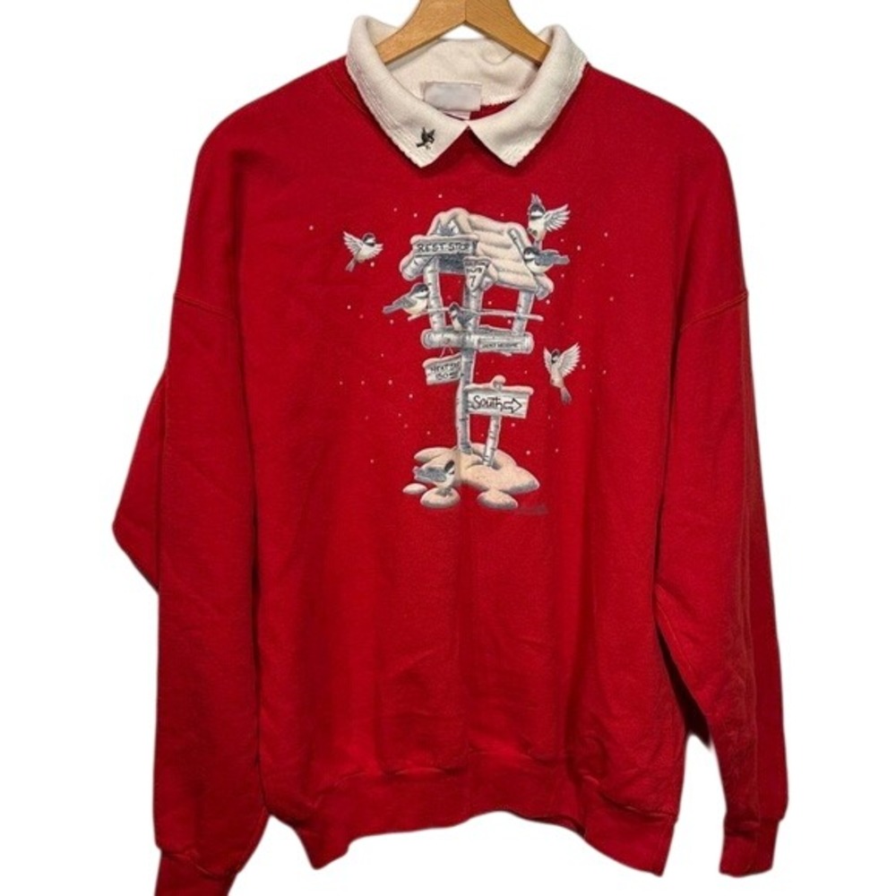 Women's Vintage‎ Morning Sun Red Christmas Holiday Birdhouse Collared Sweatshirt